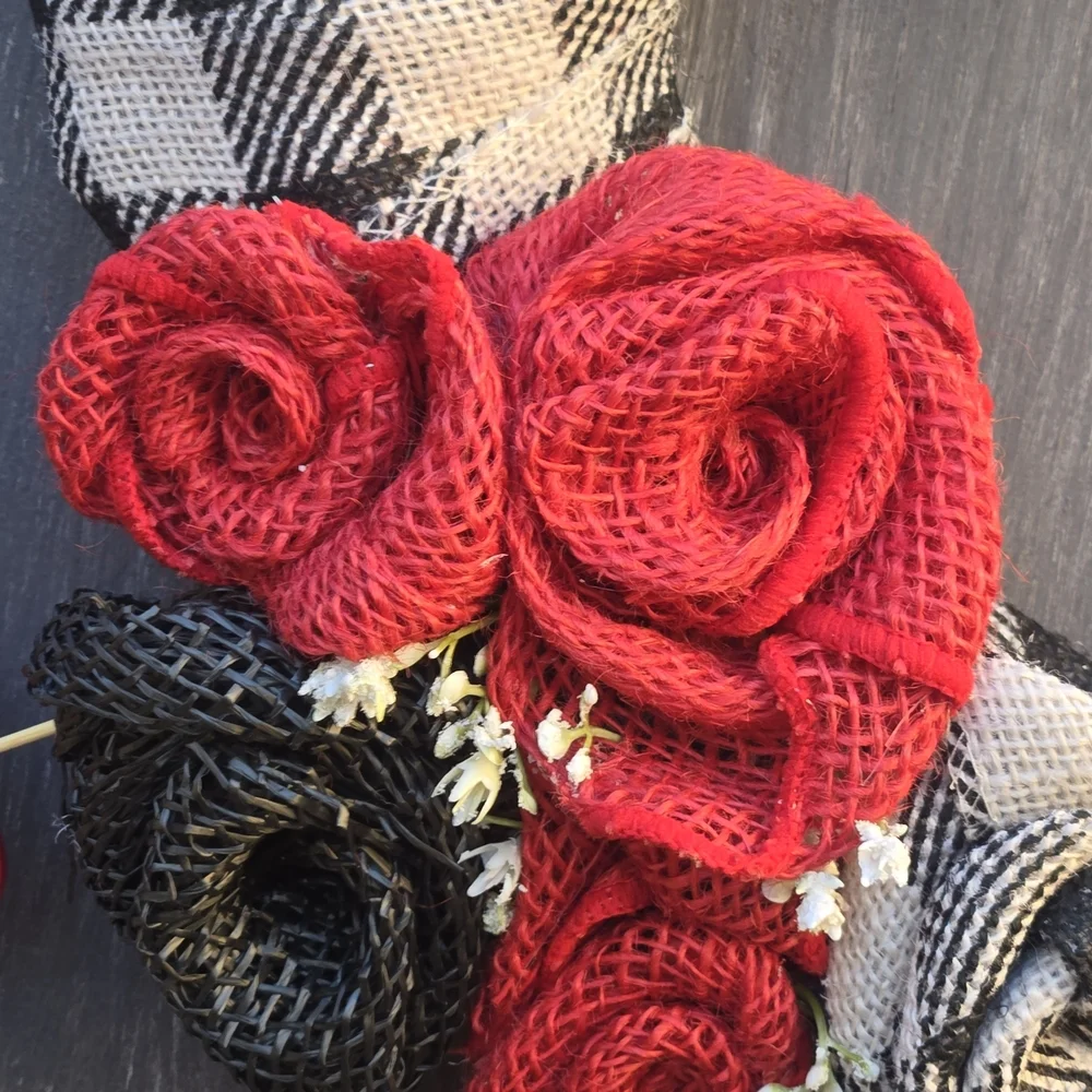 Handmade Heart-shaped Valentine's Day Wreath with black and white buffalo plaid